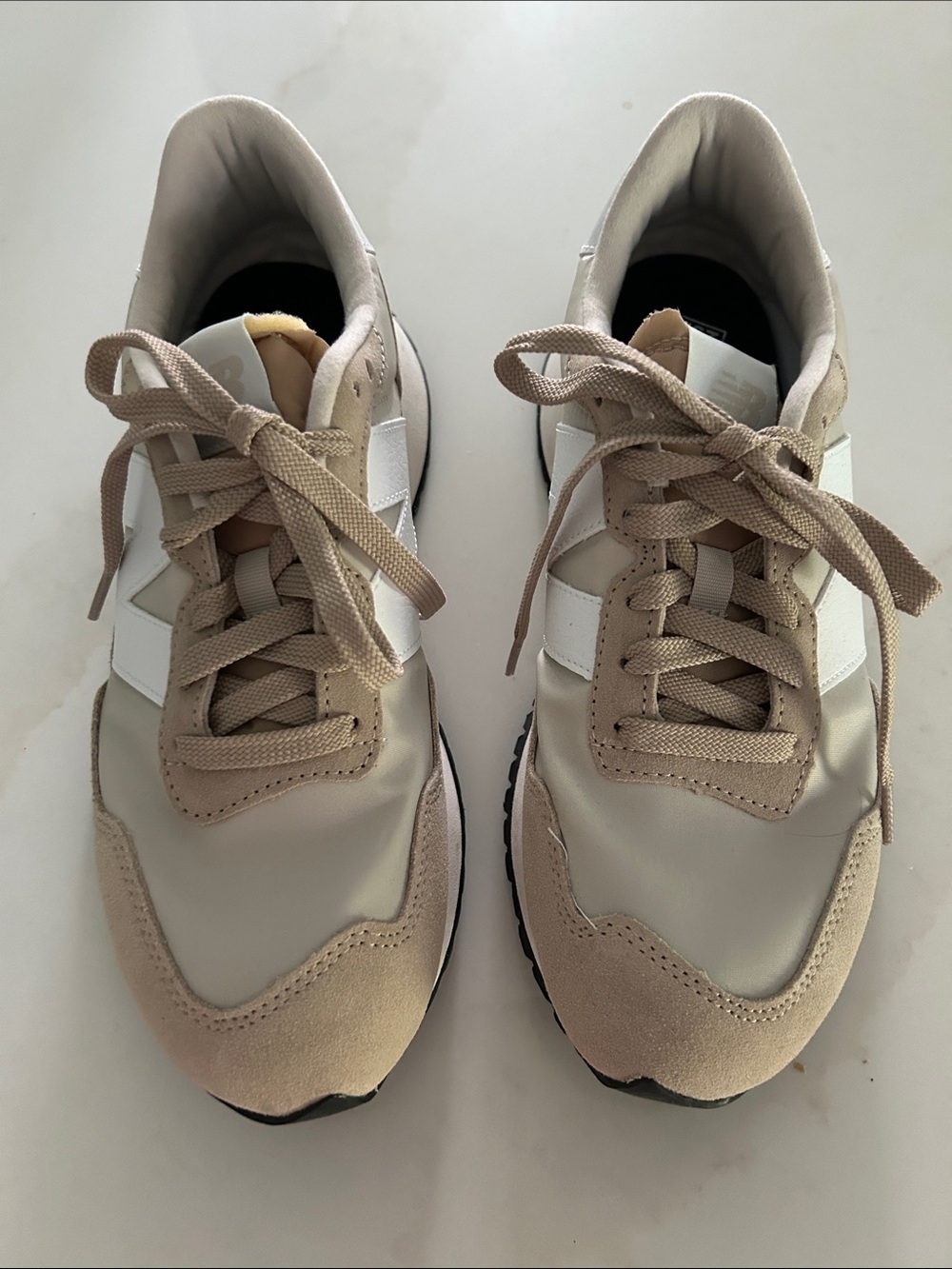 New Balance Women's Beige and White Retro Runner Sneakers 9.5